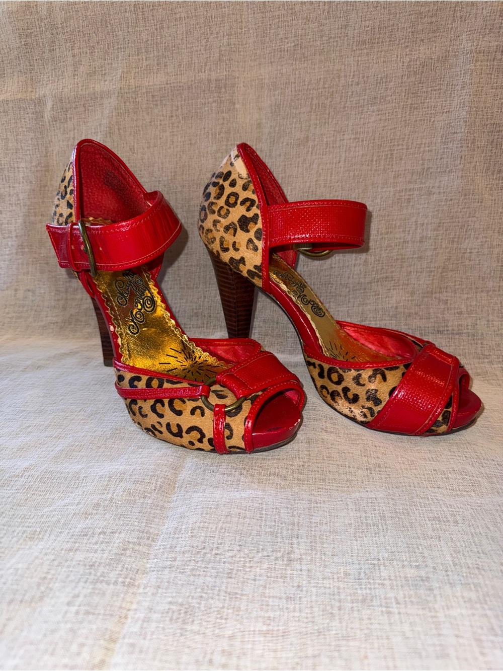 Vintage Naughty Monkey Open-toe d’Orsay pumps w/ haircalf leopard print 4” heel